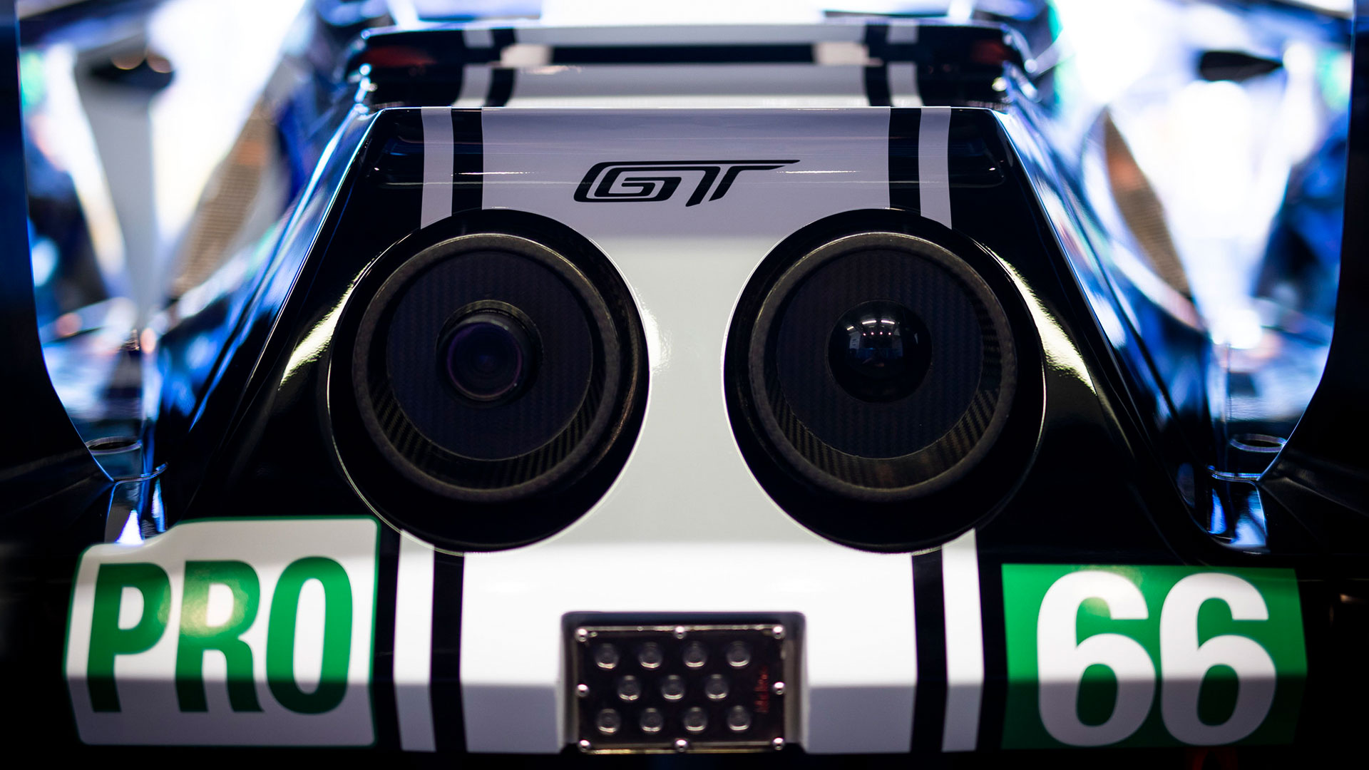 mm-generic-3 blurred driver image